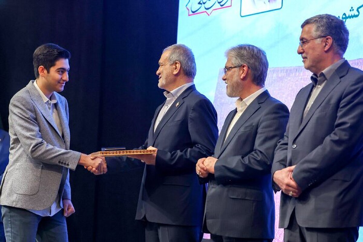 پزشکیان در مراسم آغاز سال تحصیلی دانشگاه‌ها: در مقابلِ دانایان، فارغ از دیدگاه و جنسیت سرخم کنیم