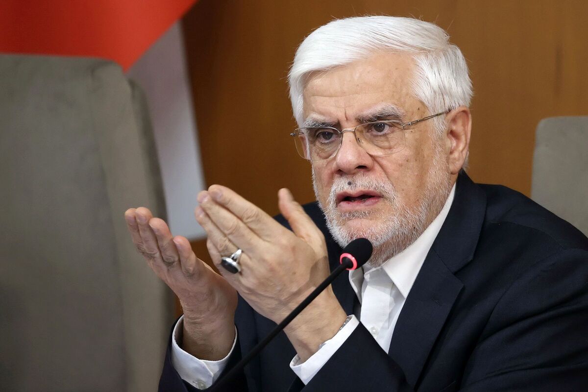 معاون‌اول رئیس‌جمهور: یکی از دلایلی که از اهداف برنامه توسعه دور می‌شویم، مسئله آمار است