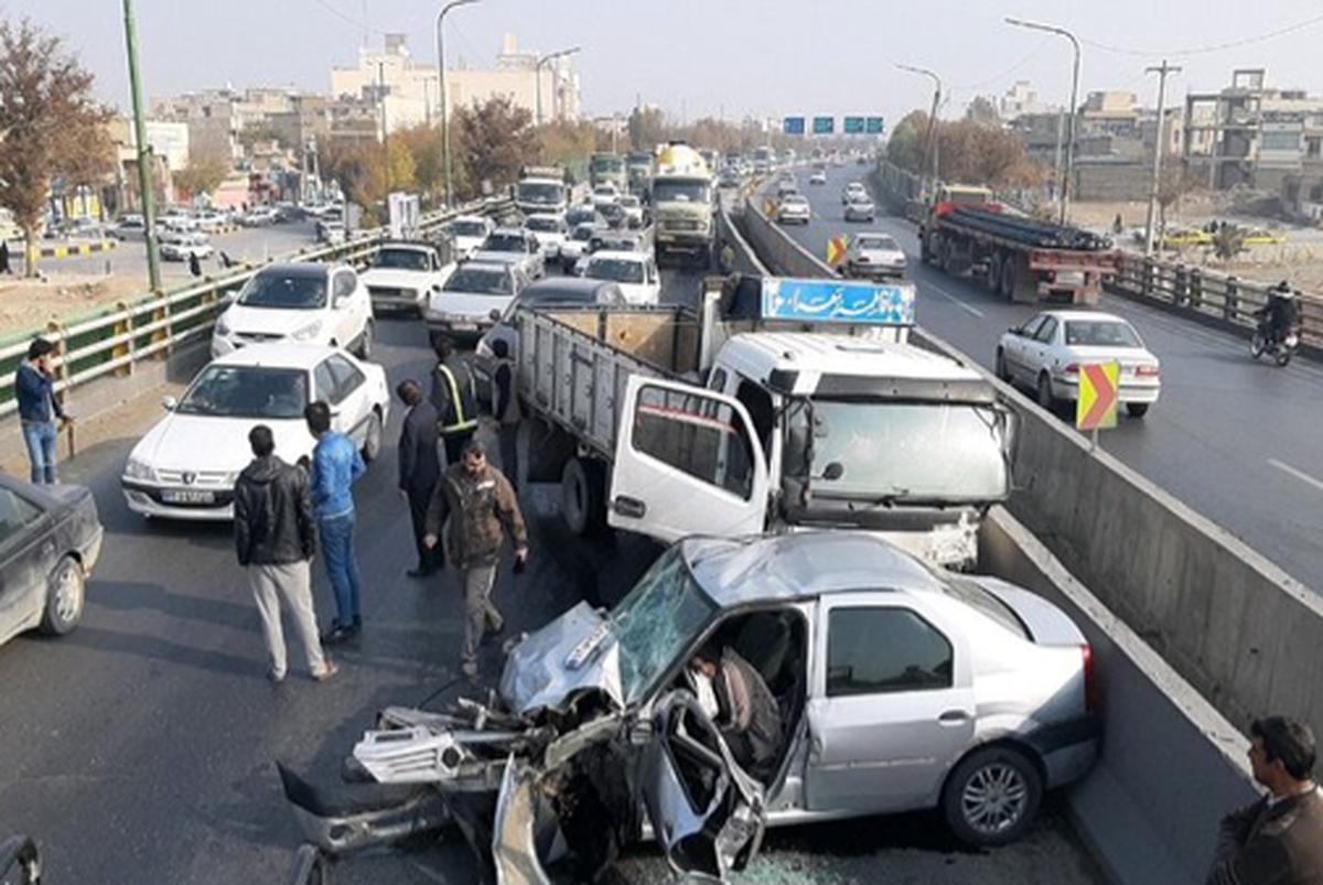 در تصادفات جرحی خودرو توقیف نمی‌شود