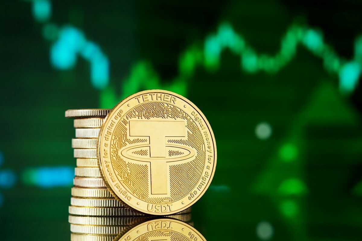 اختلاف معنادار نرخ لحظه‌ای تتر در ۲ صرافی ایرانی | قیمت‌سازی مصنوعی توسط برخی از صرافی‌ها