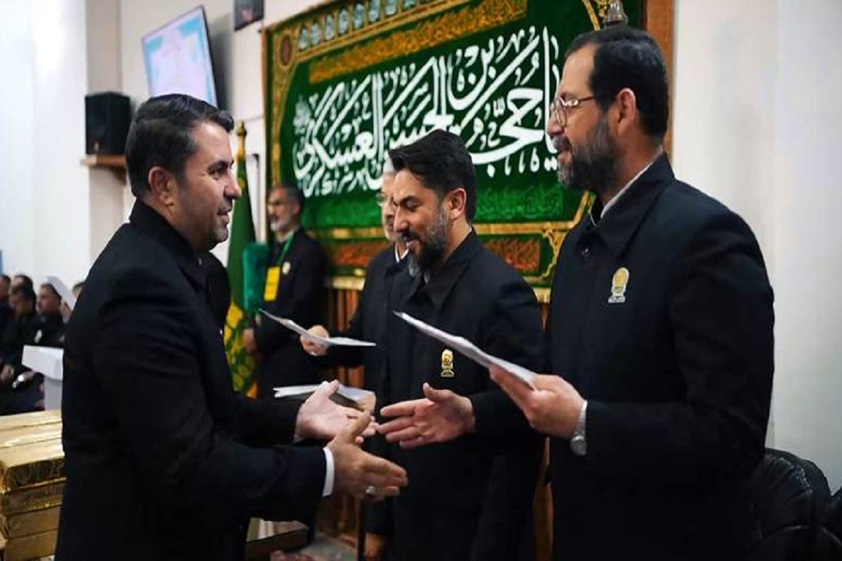 خادمان زلال رضوان در حرم مطهر امام‌رضا(ع) تقدیر شدند