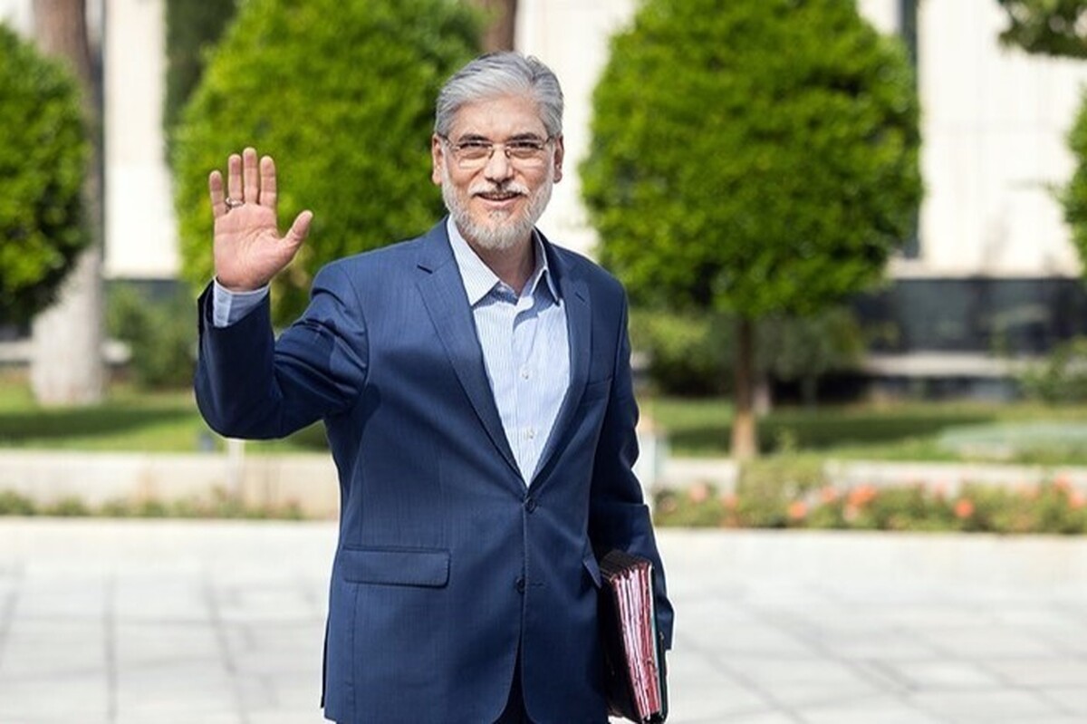 تاکید وزیر علوم بر ضرورت حمایت فراقانونی از نخبگان