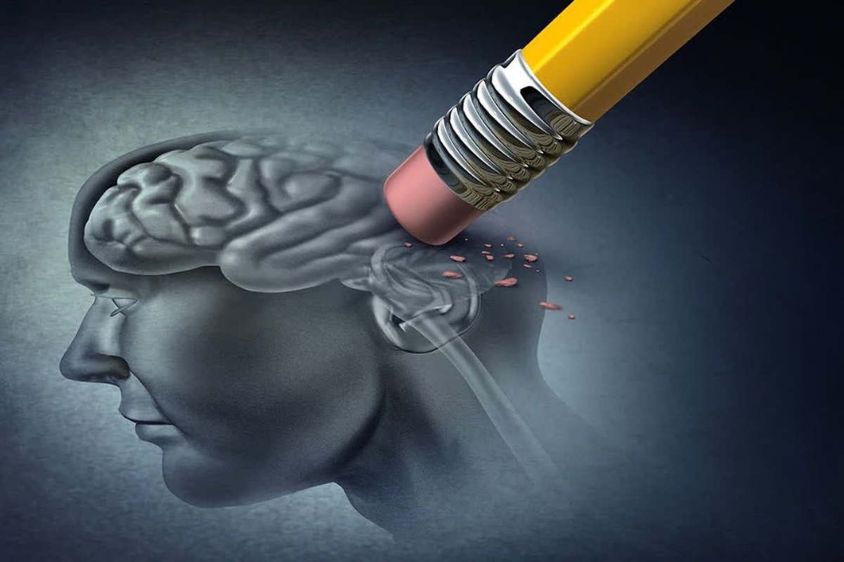 تراژدی مرگ سلول‌های مغزی | نگاهی به آلزایمر از دیدگاه دو مکتب پزشکی مدرن و طب ایرانی