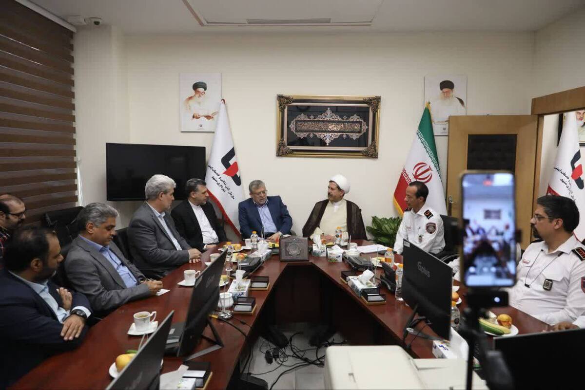 بازدید رئیس‌کل دادگستری خراسان رضوی و شهردار مشهد مقدس از ستاد فرماندهی آتش‌نشانی مشهد (۹ مهر ۱۴۰۴) | قلندرشریف: جدیدترین تجهیزات آتش‌نشانی در مشهد رونمایی خواهد شد+ فیلم