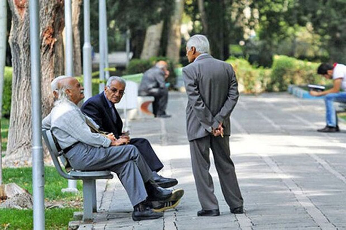۸ نفر از هر ۱۰۰ نفر جمعیت ایران در سن بالای ۶۵ سال هستند | جوان‌ترین و پیرترین استان‌های کشور کدامند؟