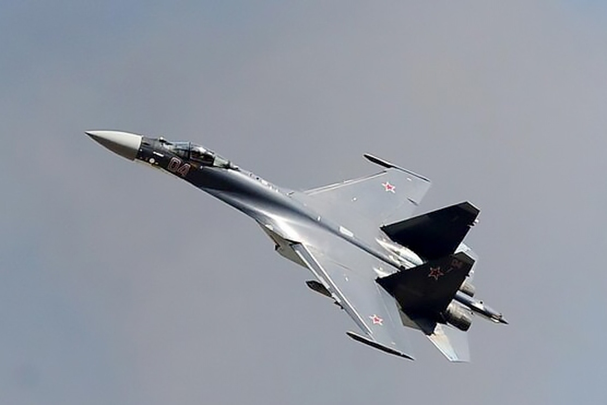 سری جدید جنگنده‌های پیشرفته سوخو-۳۵ تحویل وزارت دفاع روسیه شد
