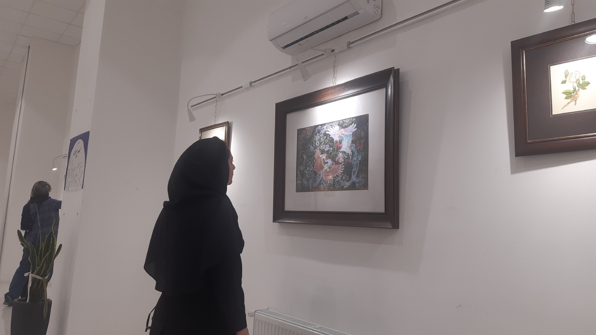 «حس ارمغان»، نمایشگاه آثار نقاشی ۳ بانوی مشهدی