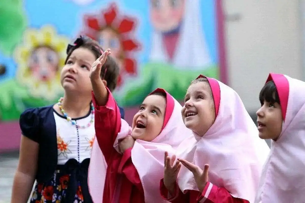 نجات تربیت از تجمل‌گرایی، در سایه‌ مشارکت والدین و مدرسه