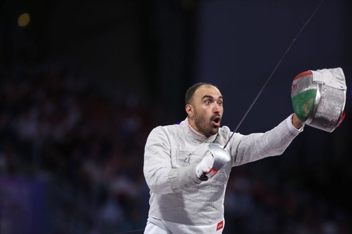 تیم ملی شمشیربازی اسلحه سابر ایران در حالی فصل جدید مسابقات را با حضور در جام جهانی الجزایر آغاز می‌کند که علی پاکدامن در این دوره غایب خواهد بود.