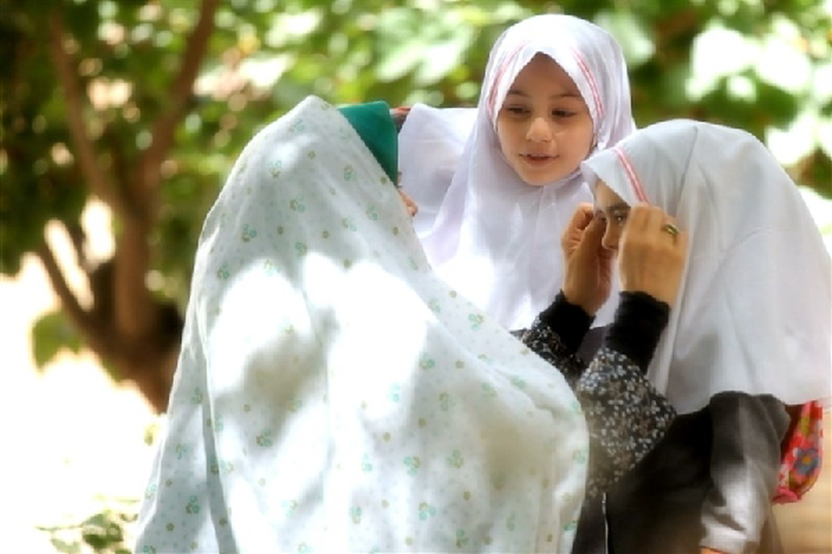 ضرورت آموزش محرم‌ و نامحرم‌ به فرزند