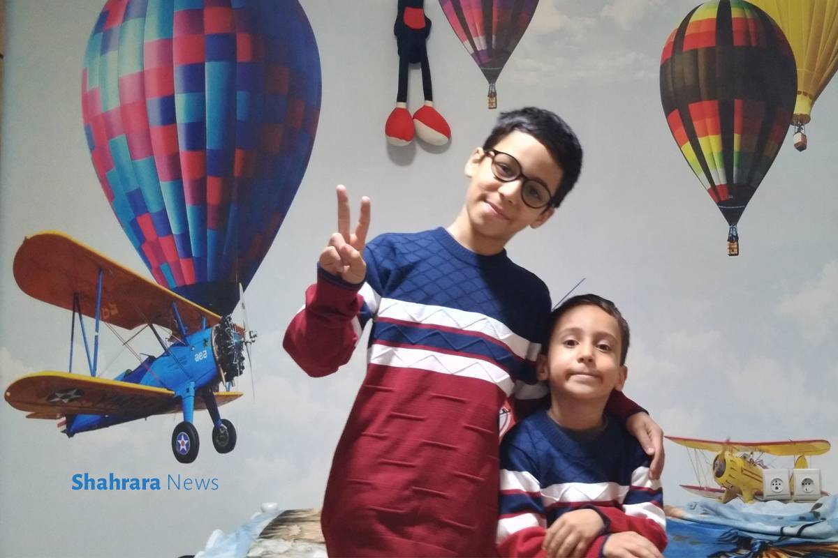 یادداشت کودک | ما خیلی داداشـیــــم! یادداشت کودک | ما خیلی داداشـیــــم!