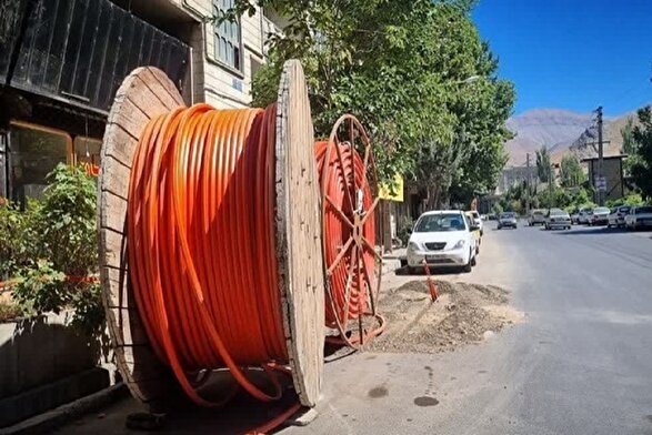 یک‌سوم پروژه فیبر نوری مشهد تکمیل شد | ساخت ۶۰ ایستگاه مخابراتی جدید در مناطق دارای پوشش ضعیف