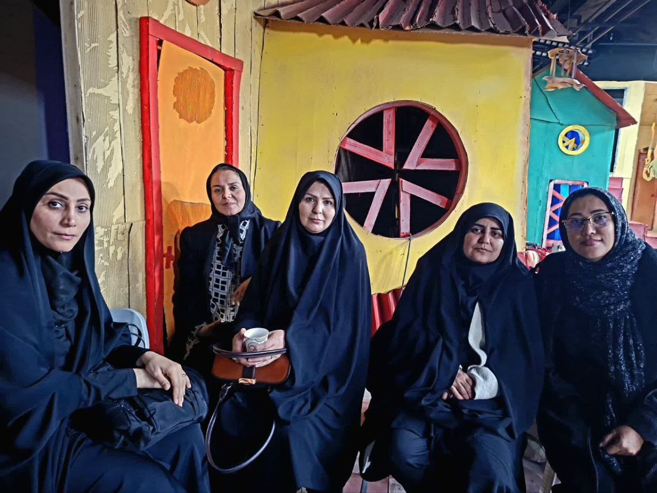 بازدید مشاور وزیر و دبیر ستاد جوانی جمعیت وزارت ارشاد از پشتصحنه فیلم کاکالوتی بازدید مشاور وزیر و دبیر ستاد جوانی جمعیت وزارت ارشاد از پشتصحنه فیلم کاکالوتی