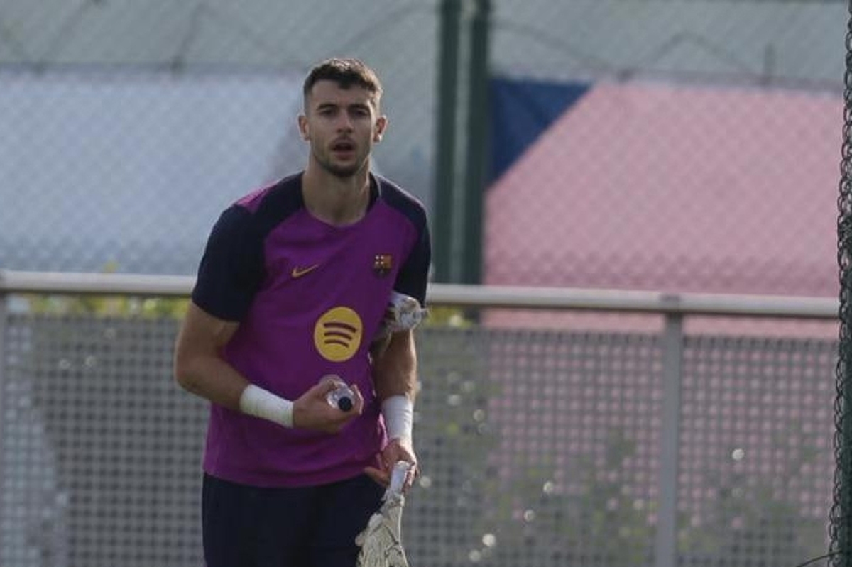 گلر بارسا آماده بازی می‌شود