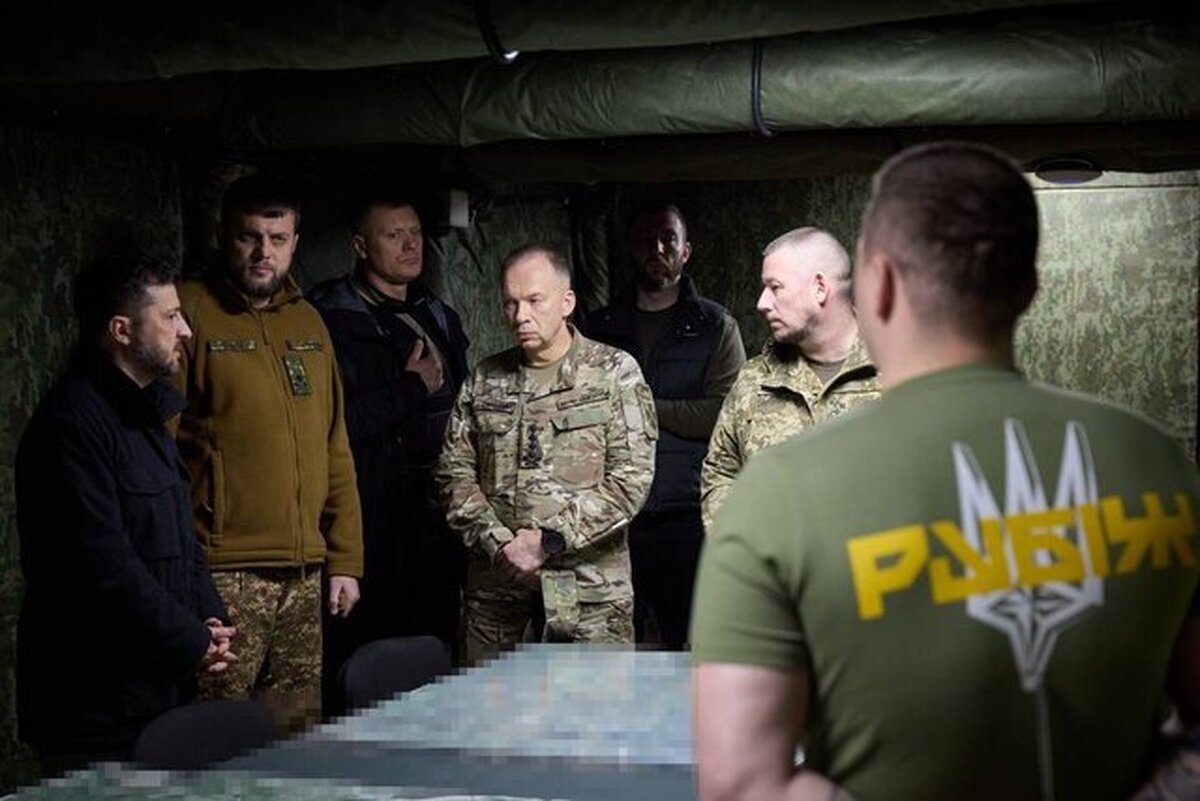 زلنسکی با نیرو‌های اوکراینی در نزدیکی پوکروفسک دیدار کرد