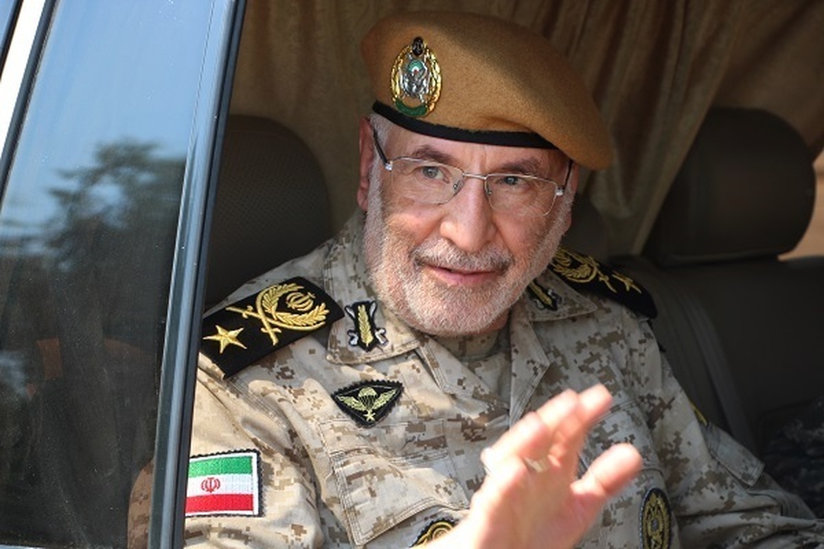 سرتیپ آراسته: ملتی که توان دفاعی نداشته باشد، تسلیم بیگانگان می‌شود