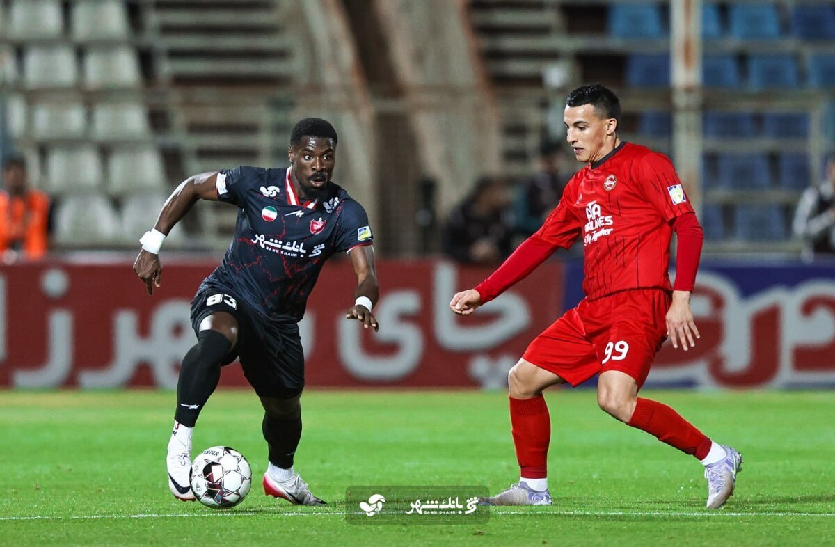 سازمان لیگ با تعویق بازی تراکتور - پرسپولیس مخالفت کرد