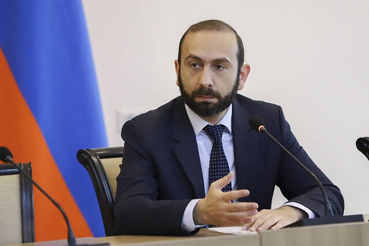 وزیر امور خارجه ارمنستان: قانون اساسی ما هیچ مورد نگران‌کننده‌ای برای باکو ندارد