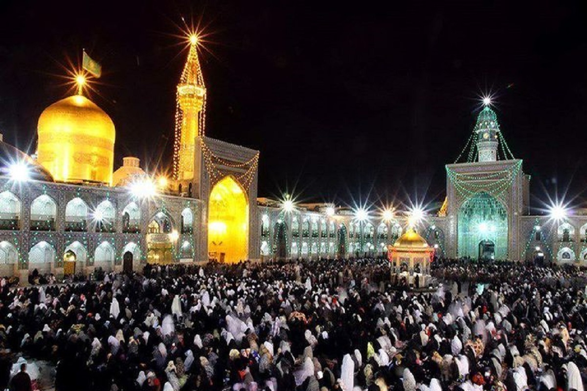 ملی‌پوشان دوومیدانی کشورمان به حرم مطهر امام‌رضا(ع) مشرف شدند