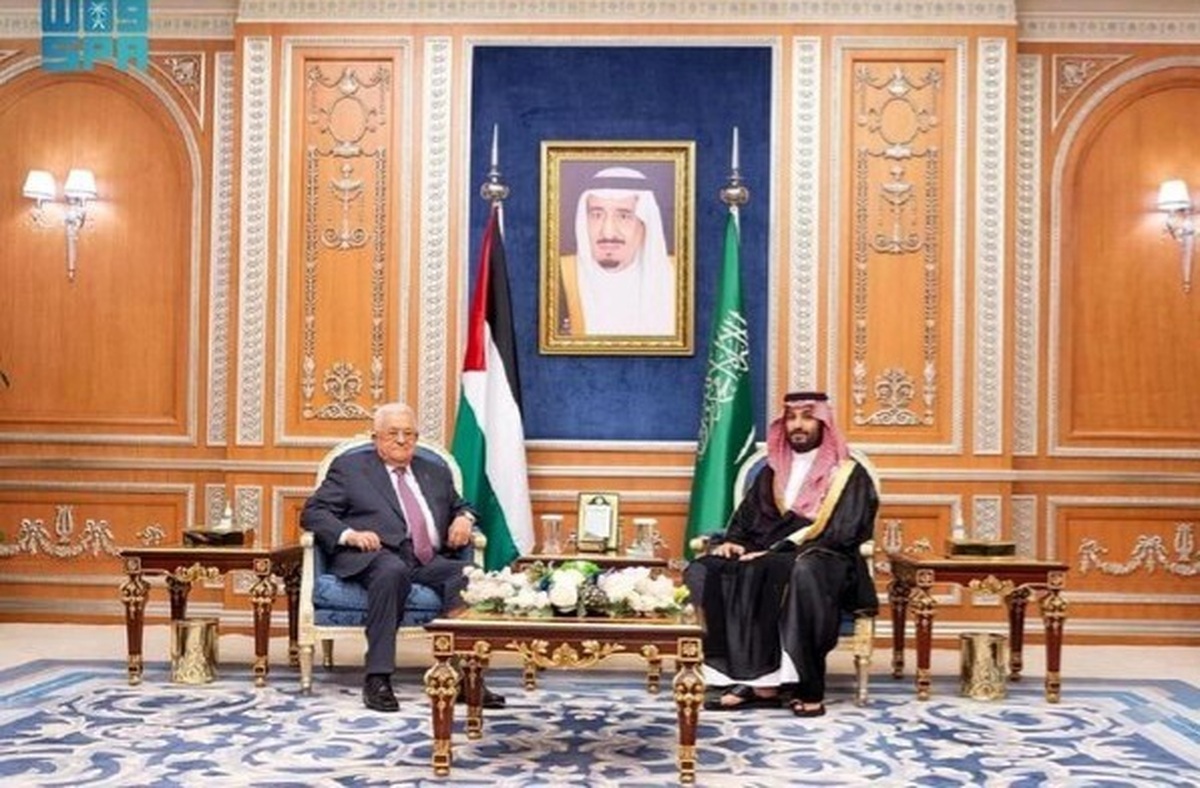 ولیعهد عربستان به محمود عباس پیام داد