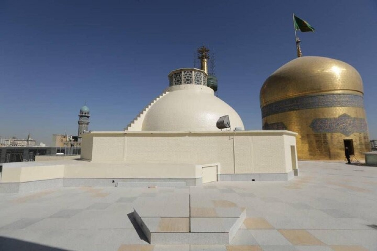 عملیات عایق‌کاری گنبد تاریخی رواق دارالسیاده حرم امام رضا(ع) با تکنولوژی نانو