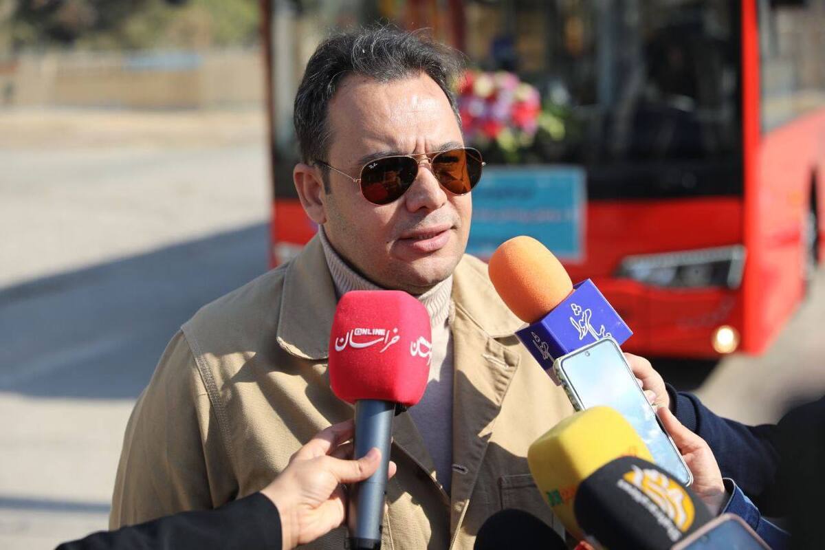 رئیس کمیسیون عمران، حمل‌ونقل و ترافیک شورای اسلامی شهر مشهدمقدس گفت: حدود ۱۵۰ تا ۲۰۰ دستگاه اتوبوس دیگر نیز تا پایان سال وارد چرخه خدمت رسانی خواهد شد.