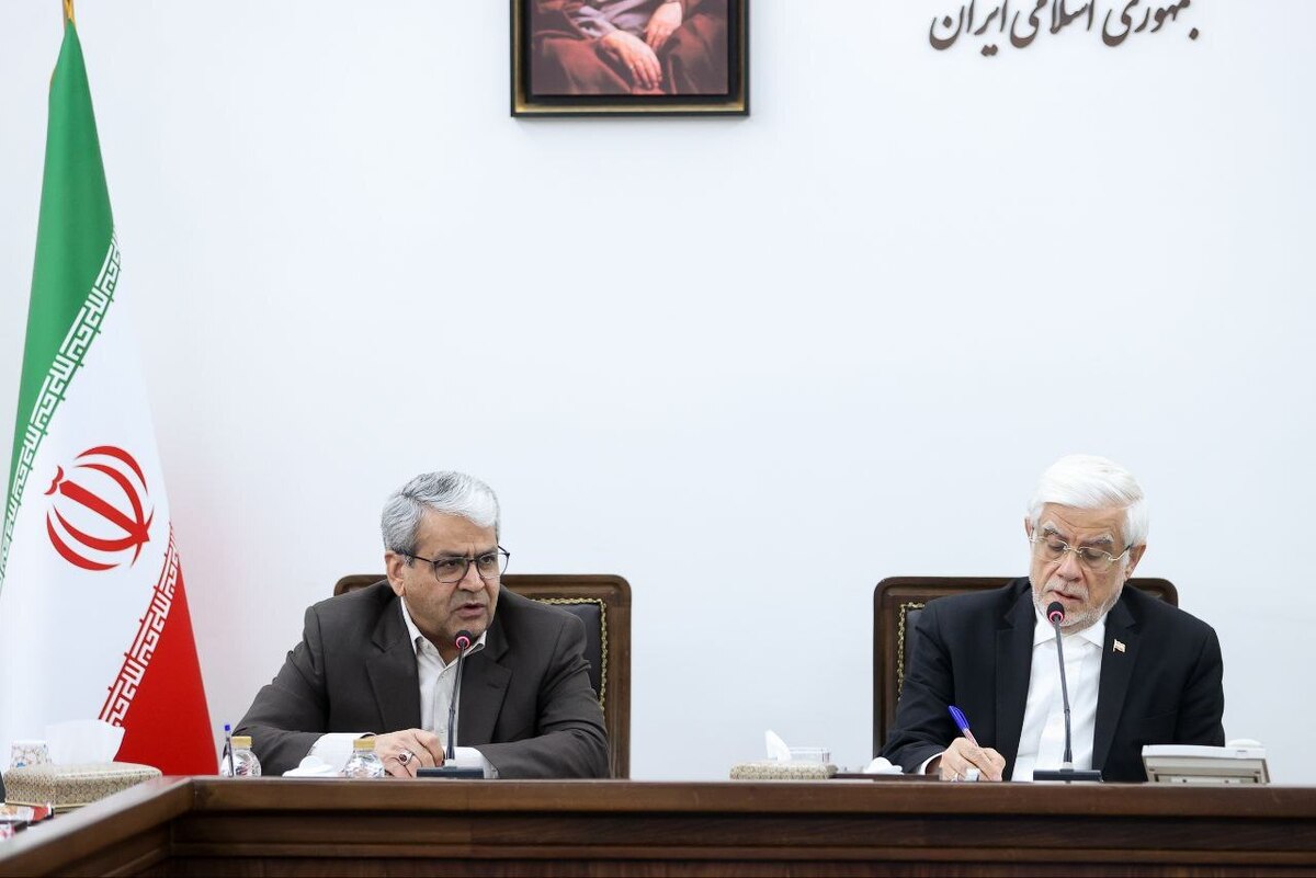 عارف: مطالبات مردم از سوی دولت به درستی انجام شود