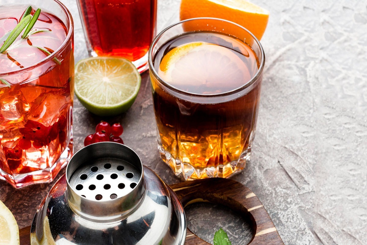 از شیرموز تا قهوه بیرون بر، چطور هوشمندانه و سلامت محور انتخاب کنیم؟ | واقعیت تلخ نوشیدنی‌های شیرین