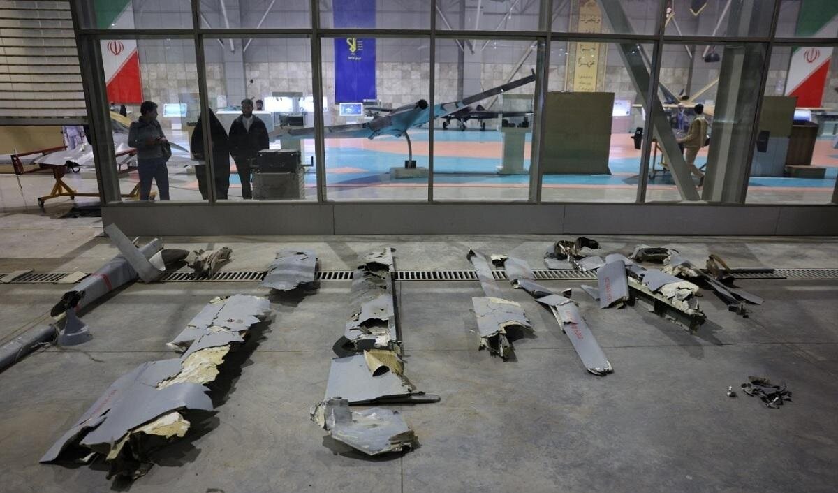 نمایش لاشه پهپادهای «هرون» و «هرمس» ارتش اسرائیل + عکس نمایش لاشه پهپادهای «هرون» و «هرمس» ارتش اسرائیل + عکس