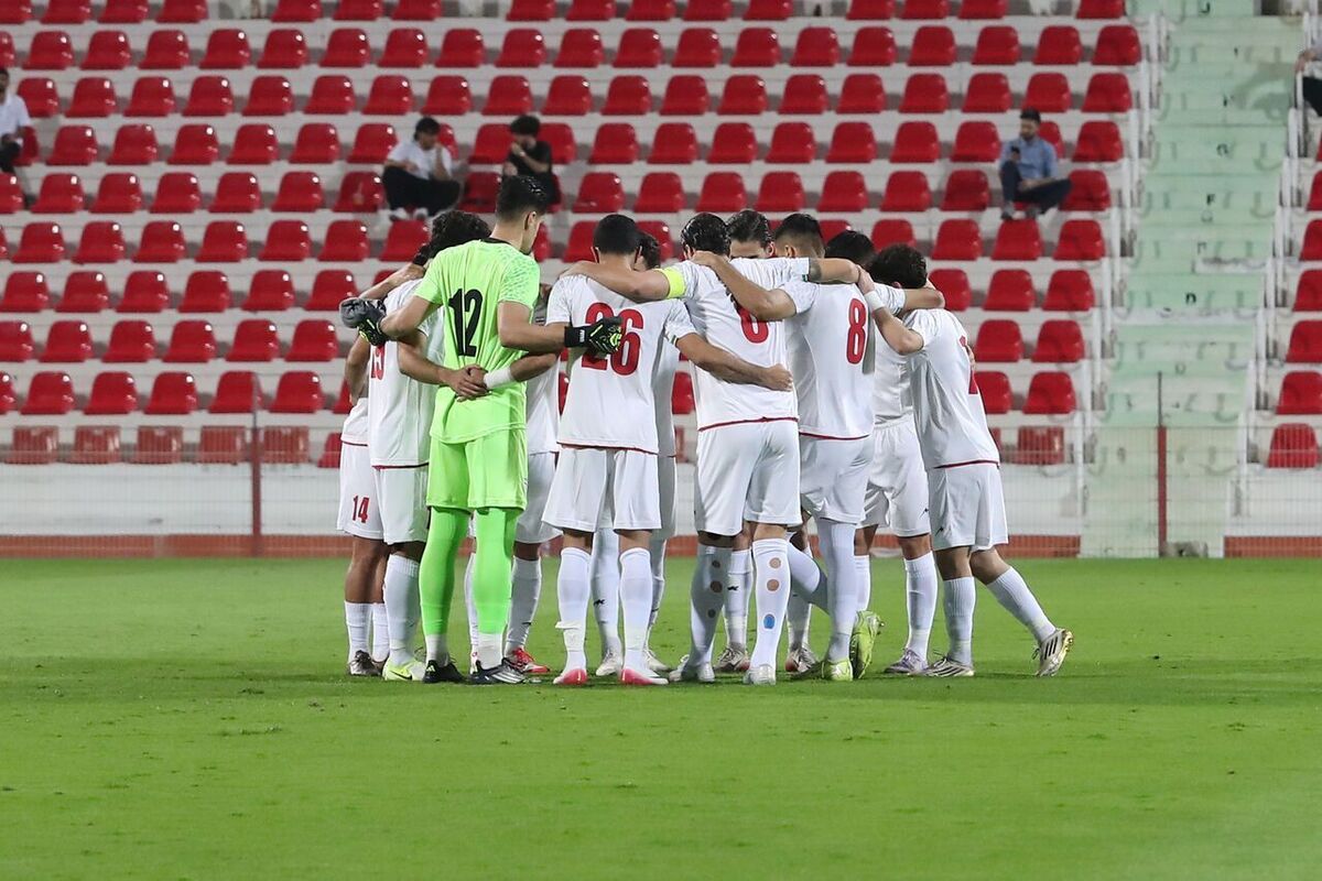 با تلاش مسئولان فدراسیون فوتبال، روادید تمامی اعضای کاروان تیم ملی صادر شد تا آنها با یک روز تاخیر راهی امارات شوند.