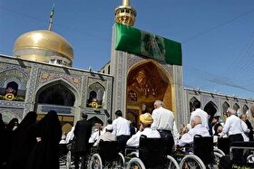 تشرف بیش از ۵ هزار زائر سالمند به حرم امام‌رضا(ع) در قالب طرح «یا معین‌الضعفا»