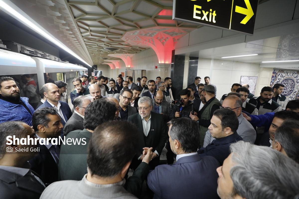 شهردار مشهد مقدس: توسعه و ساخت خطوط مترو در اولویت قرار دارد | زائران و مجاوران برای تشرف به حرم امام‌رضا(ع) و تردد‌های روزمره از مترو استفاده کنند + فیلم