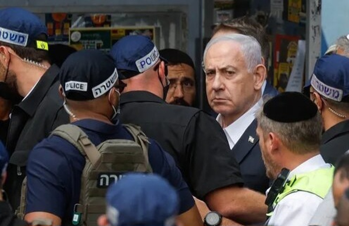 نتانیاهو در جریان جلسه محاکمه به اتهام فساد مالی مورد انتقاد قرار گرفت