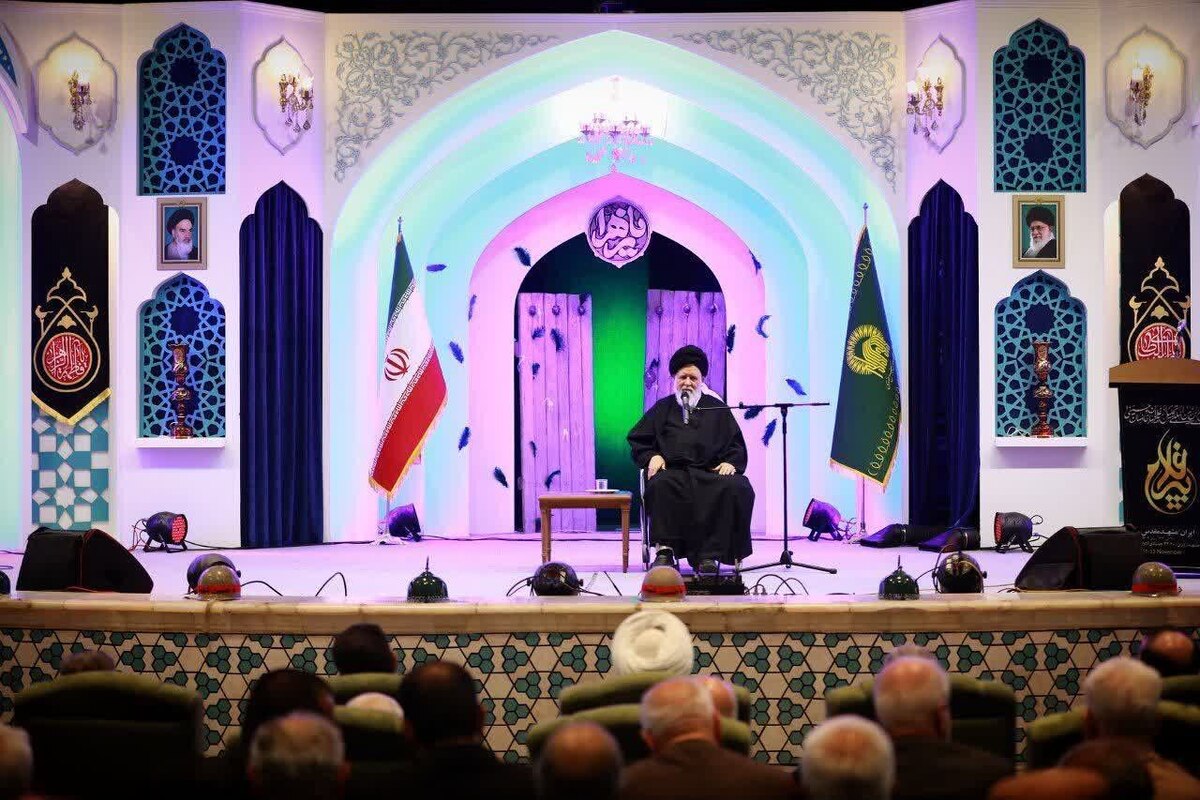 آیت‌الله علم‌الهدی: پیرغلام، زیباترین عنوان برای دلداده سیدالشهدا(ع) است