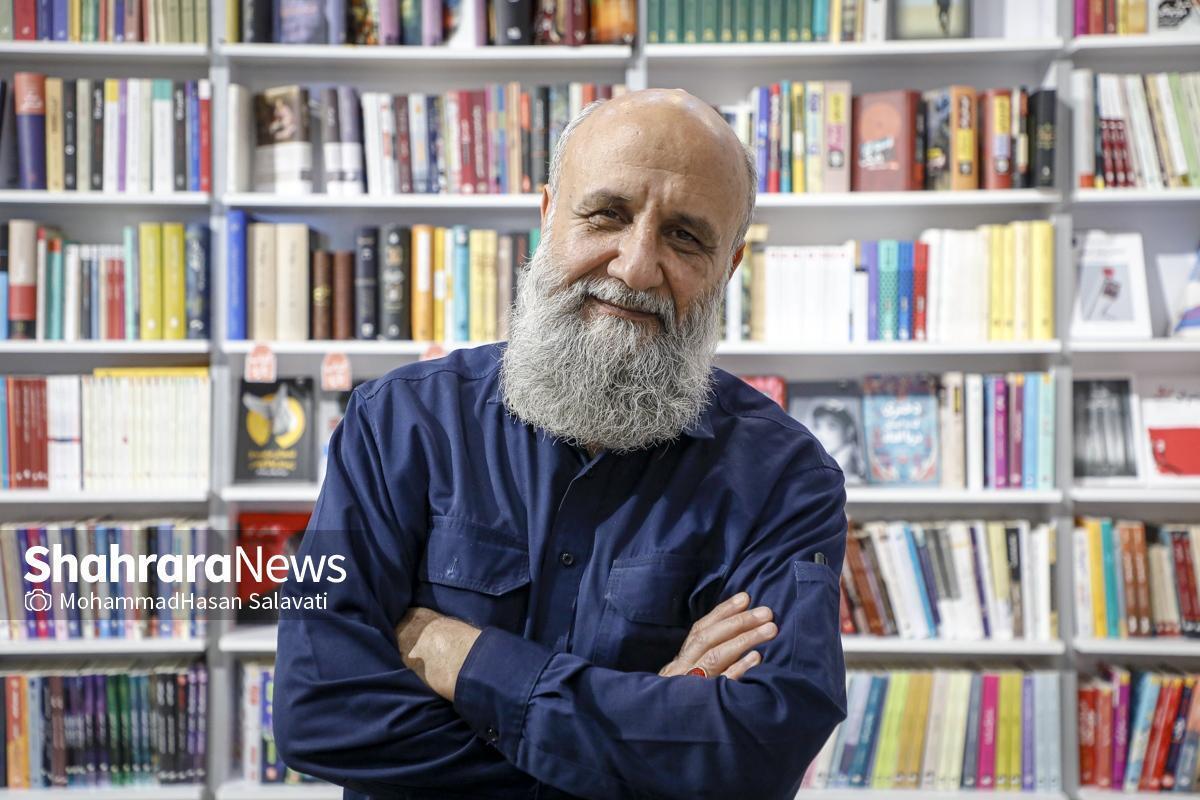 فونت‌ها هویت دارند | گفت‌و‌گو با مسعود نجابتی، طراح و گرافیست مطرح