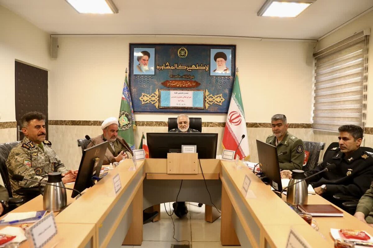 مقام ارتش جمهوری اسلامی: ایجاد شکاف میان مردم و مسئولان از اهداف دشمن است