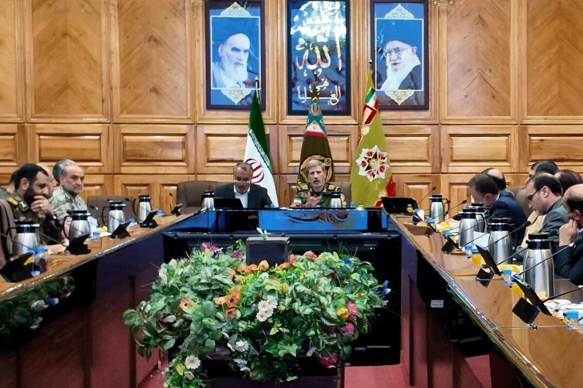 سرلشکر حاتمی: به طور مستمر، ارتقای مؤلفه‌های قدرت دفاعی را دنبال می‌کنیم