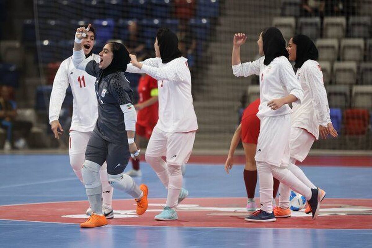 تیم ملی فوتسال بانوان ایران در اولین دیدار دوستانه‌اش در اردوی آماده‌سازی در شهر مانیل، پایتخت فیلیپین، به مصاف تیم لهستان رفت و به کسب نتیجه تساوی رضایت داد.