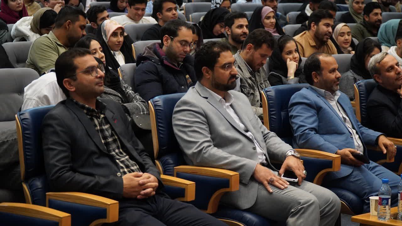 آغاز طرح «باهم» در سال ۱۴۰۴ با برگزاری اولین همایش تفاوتهای شخصیتی زن و مرد و معرفی کتاب ویژه زوجین جوان مشهدی آغاز طرح «باهم» در سال ۱۴۰۴ با برگزاری اولین همایش تفاوتهای شخصیتی زن و مرد و معرفی کتاب ویژه زوجین جوان مشهدی