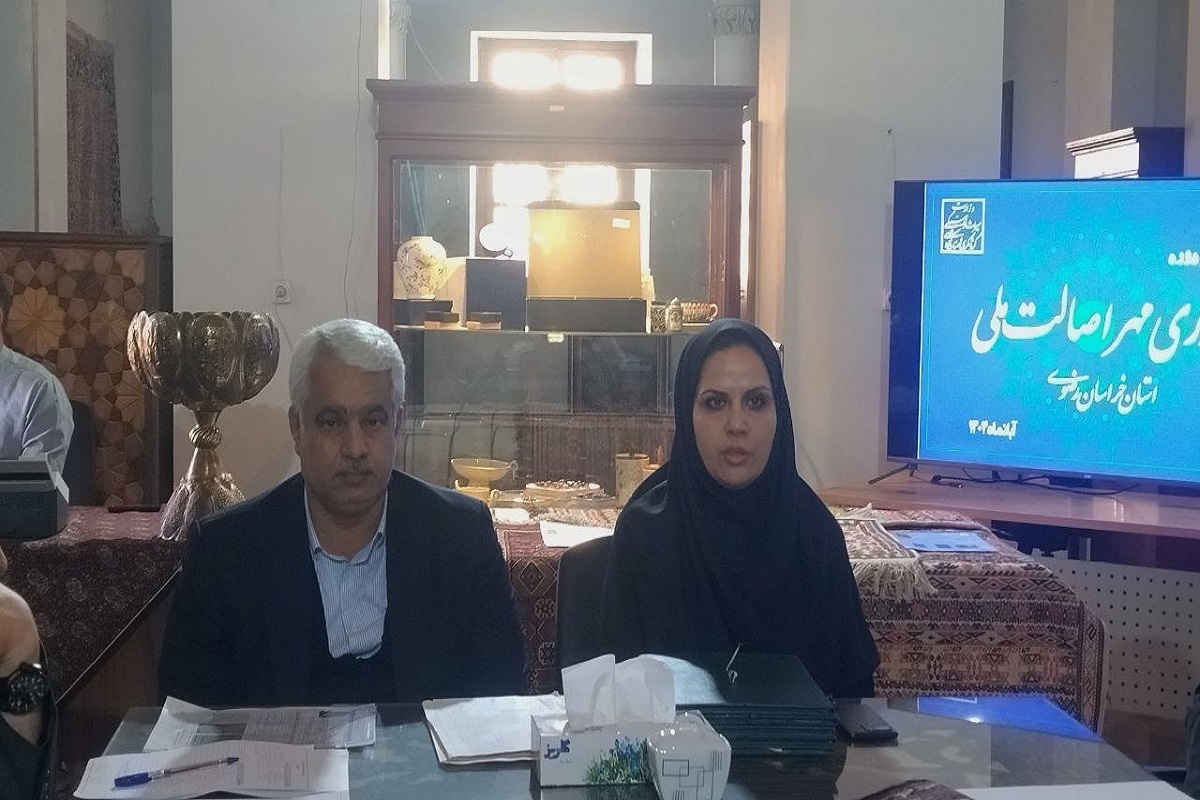 ۱۶۰ اثر به هشتمین دوره داوری «مُهر اصالت ملی» رسید | صنایع‌دستی باید از تزئینی‌بودن به کاربردی‌بودن برسد + فیلم