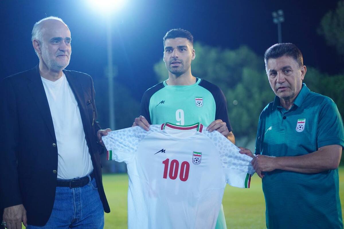 پیراهن «۱۰۰» بر تن طارمی | مهاجم تیم ملی وارد باشگاه صدتایی‌ها شد