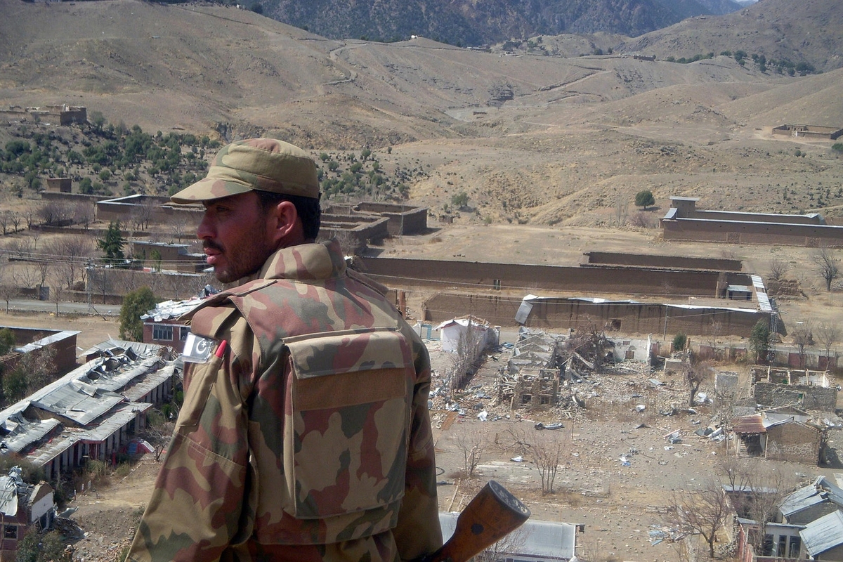 ارتش پاکستان از کشته شدن ۱۵ عضو تی‌تی‌پی به همراه یک فرمانده این گروه خبر داد