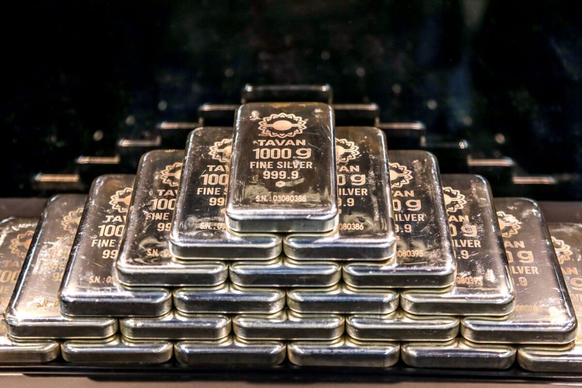 رشد محدود قیمت نقره در بازار داخلی (۲۷ آبان ۱۴۰۴)