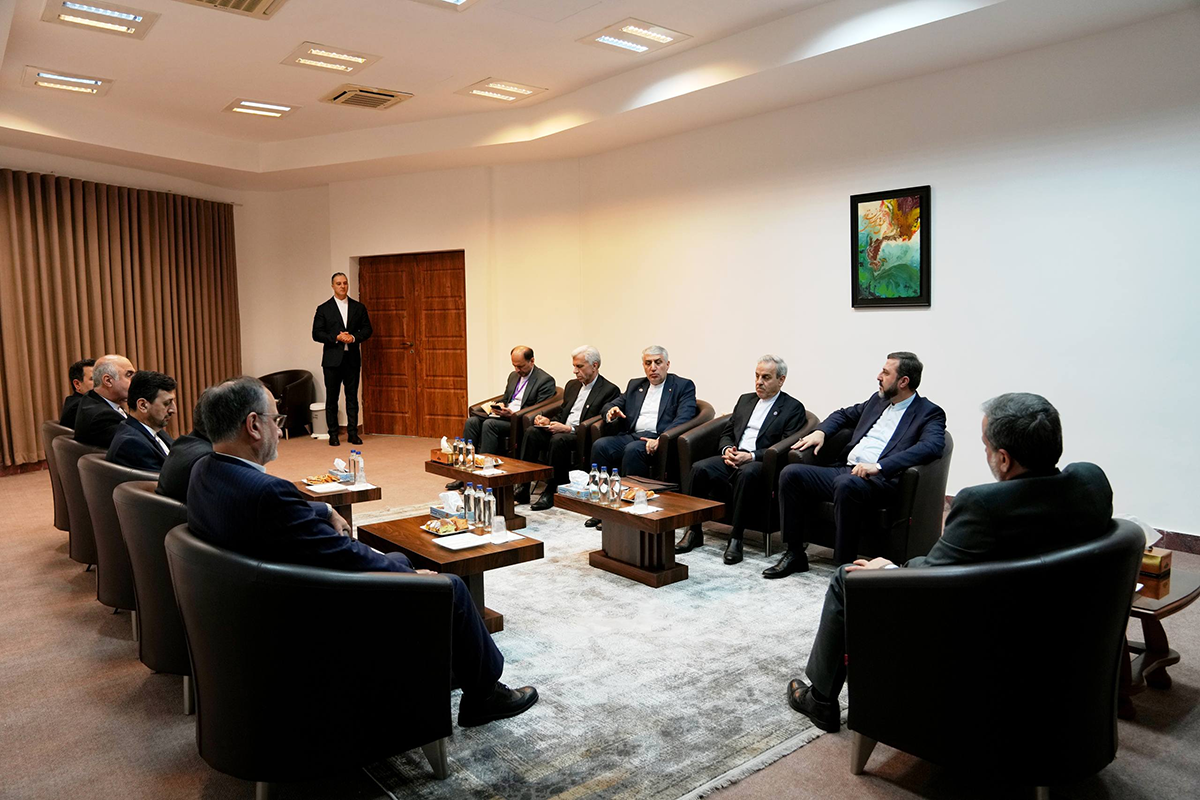 روسای نمایندگی‌های ایران در کشور‌های ساحلی خزر با عراقچی دیدار و گفت‌وگو کردند