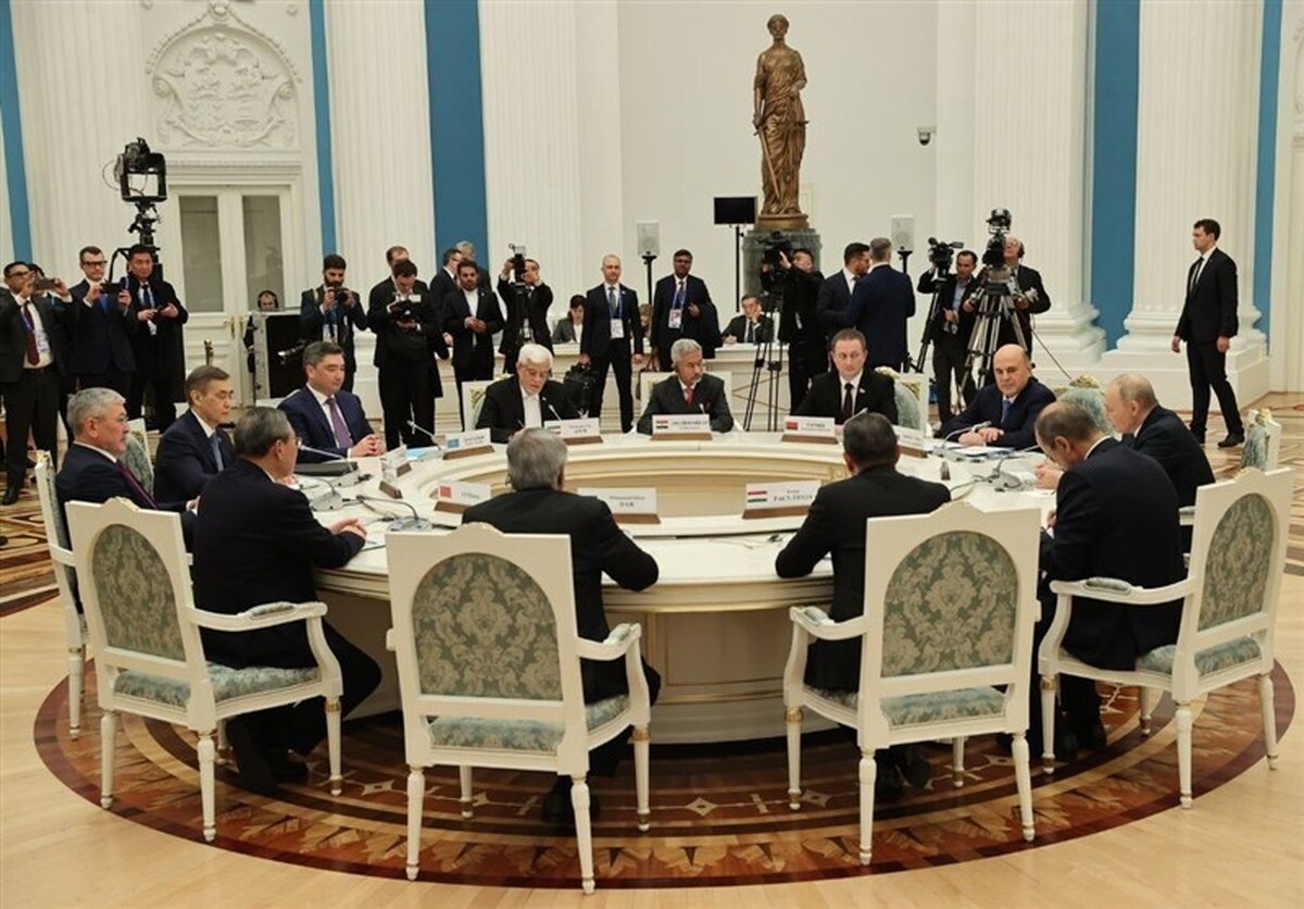 اعضای شرکت‌کننده در اجلاس شانگهای با پوتین دیدار کردند