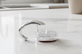 لومینا ۲ کوچک‌ترین پوشیدنی جهان | گوشواره هوشمندی که جریان خون مغز را اندازه‌گیری می‌کند