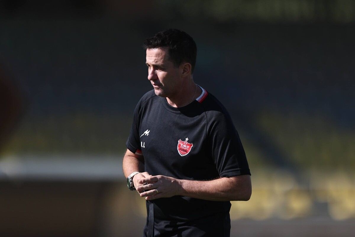 باشگاه پرسپولیس تکذیب کرد | اوسمار هنوز لیست نداده است