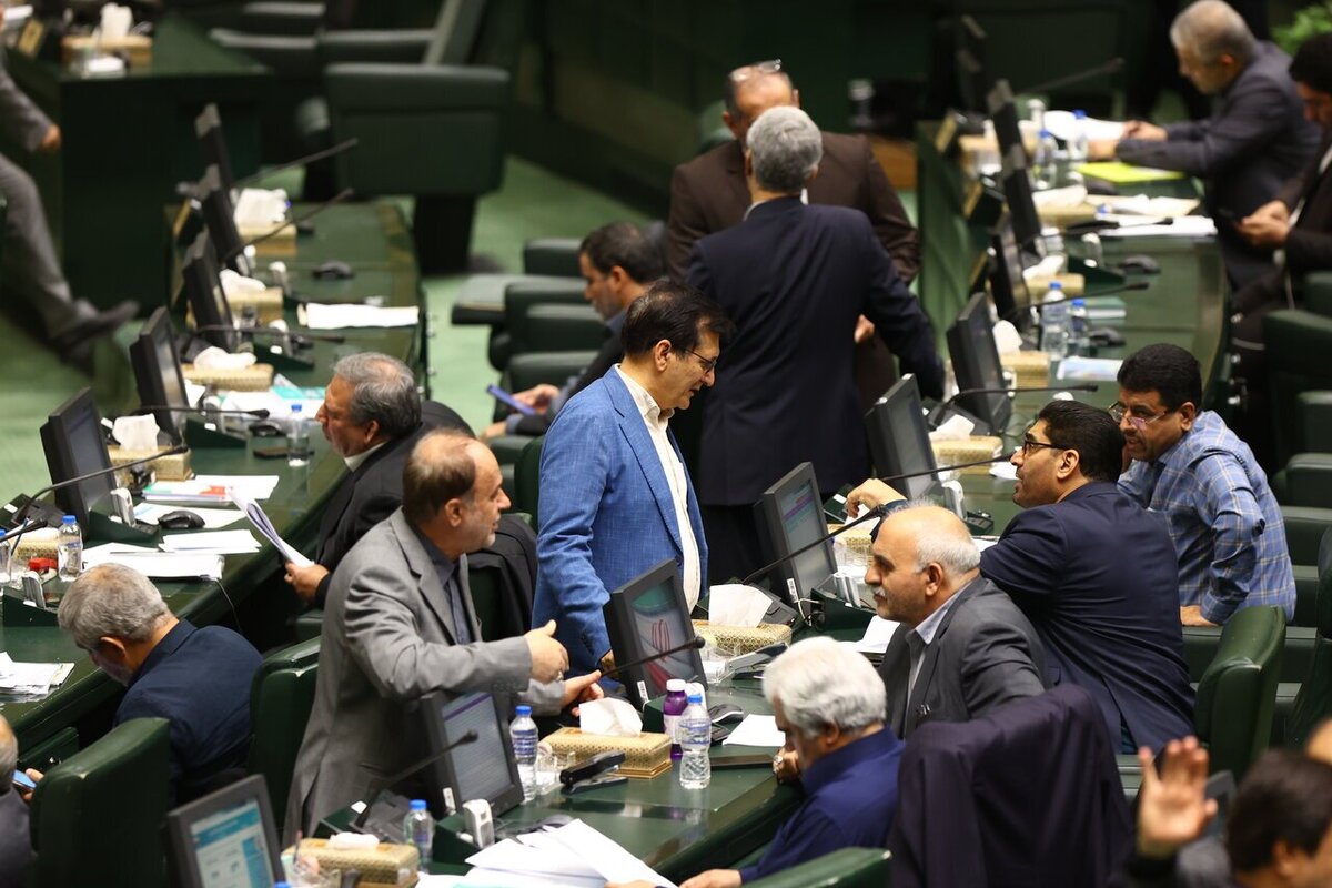 سوال از وزیر بهداشت در صحن علنی مجلس روز‌های ۴ و ۵ آذر ۱۴۰۴