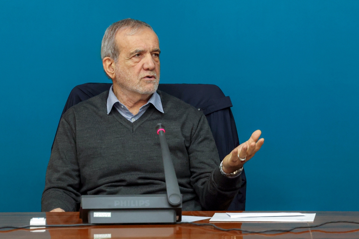 پزشکیان در قزوین: باید با مردم شفاف و صادق باشیم