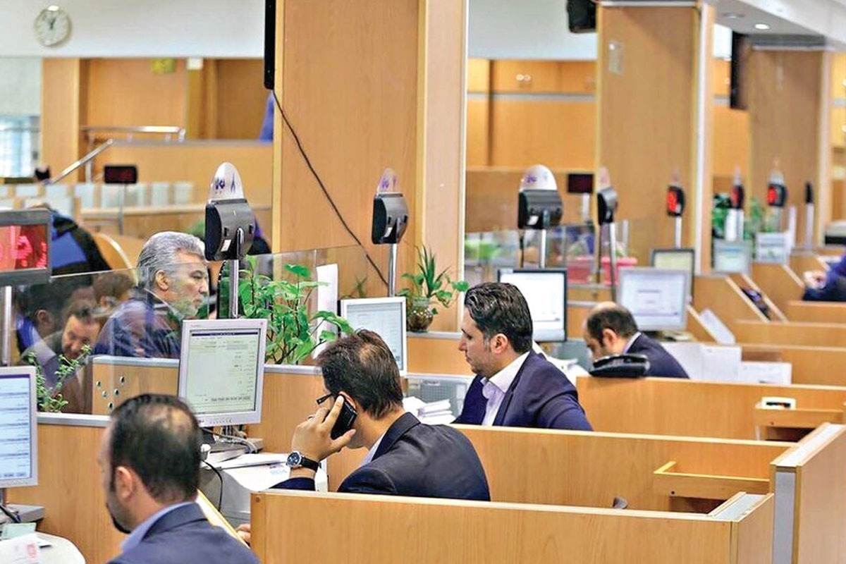 تأثیرگذاری ذی‌نفعان در ارکان تصمیم‌گیری، عامل تعلل در برخورد با مؤسسات و بانک‌های متخلف